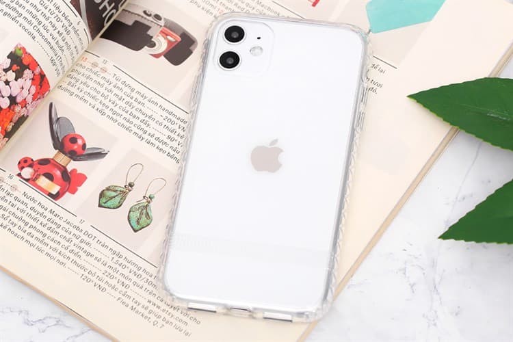 Ảnh Ốp lưng iPhone 11 Nhựa dẻo Noble Nake JM
