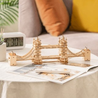 Ảnh Mô hình lắp ráp Cầu Tower Bridge – Robotime TG412