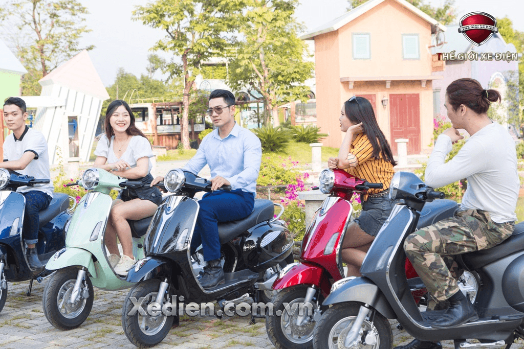 Ảnh Xe máy điện Vespa Nioshima LX