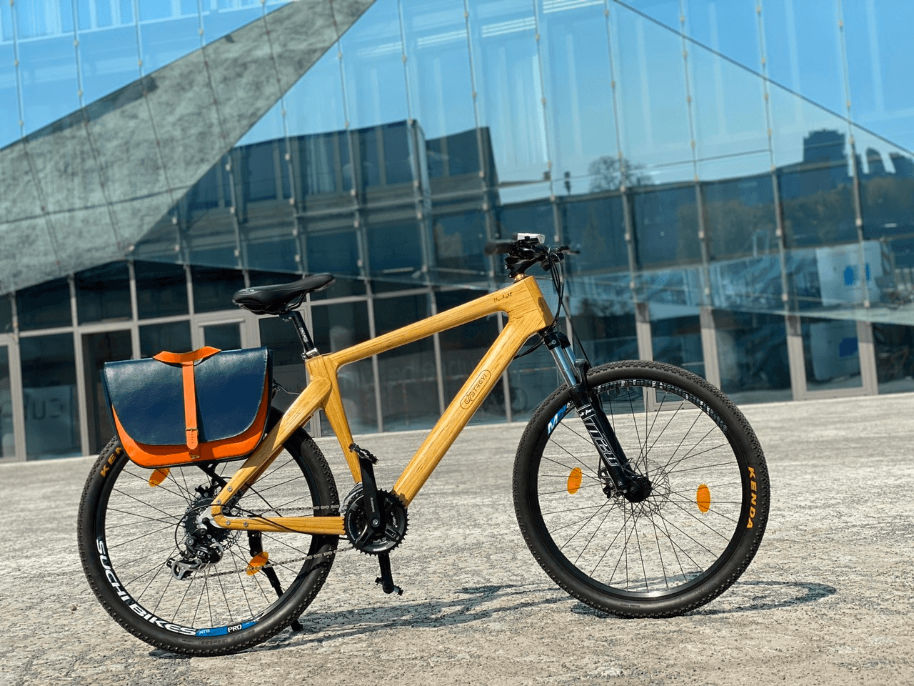 Ảnh Xe thể thao Trevi Elite Sport