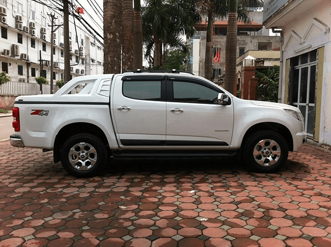 Ảnh Nắp thùng thấp xe COLORADO