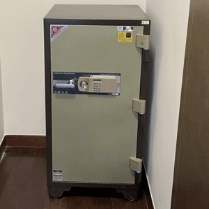 Ảnh Két sắt Việt Tiệp cỡ lớn KW1200E