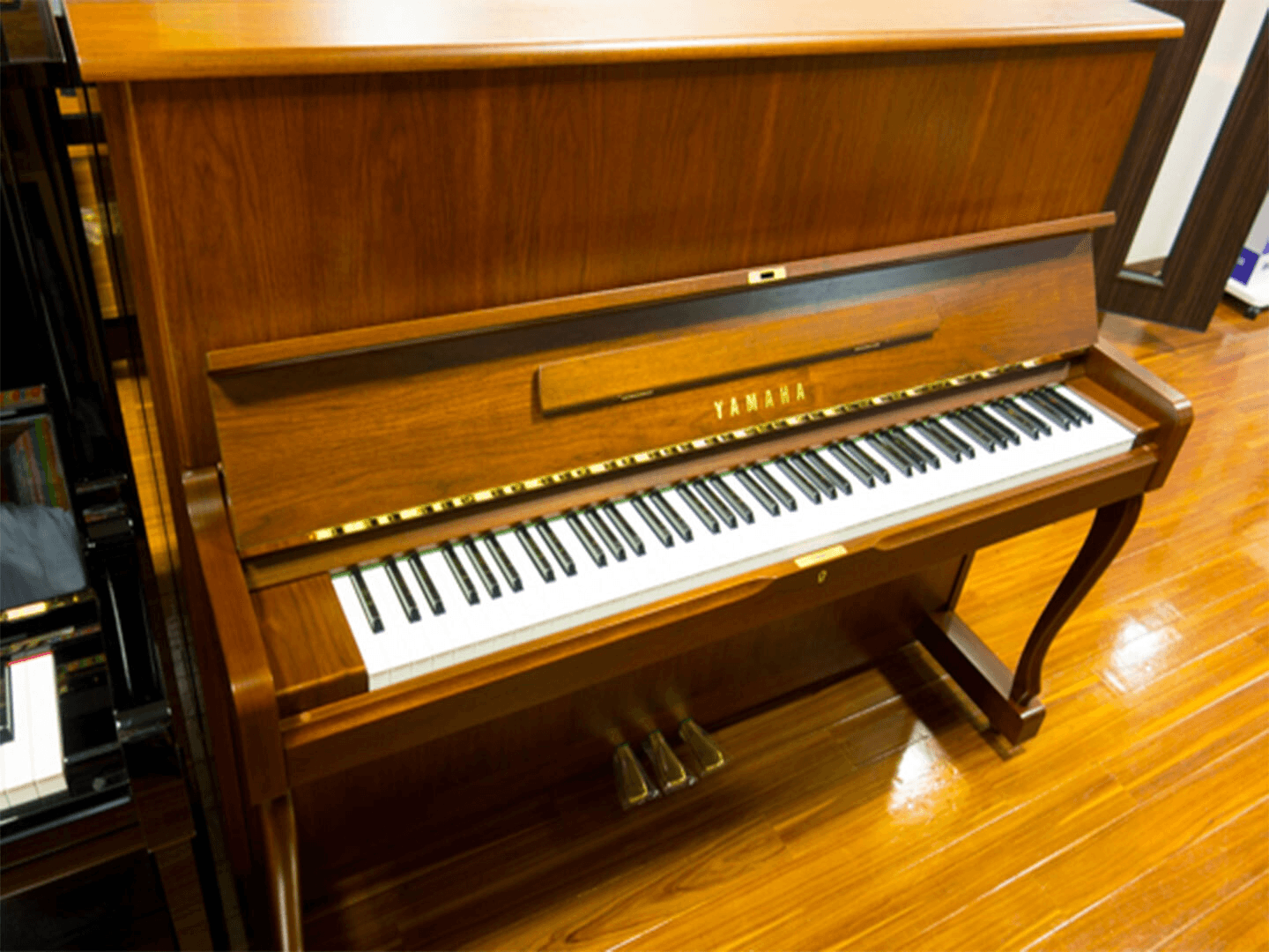 Ảnh Đàn Piano Yamaha W110BC